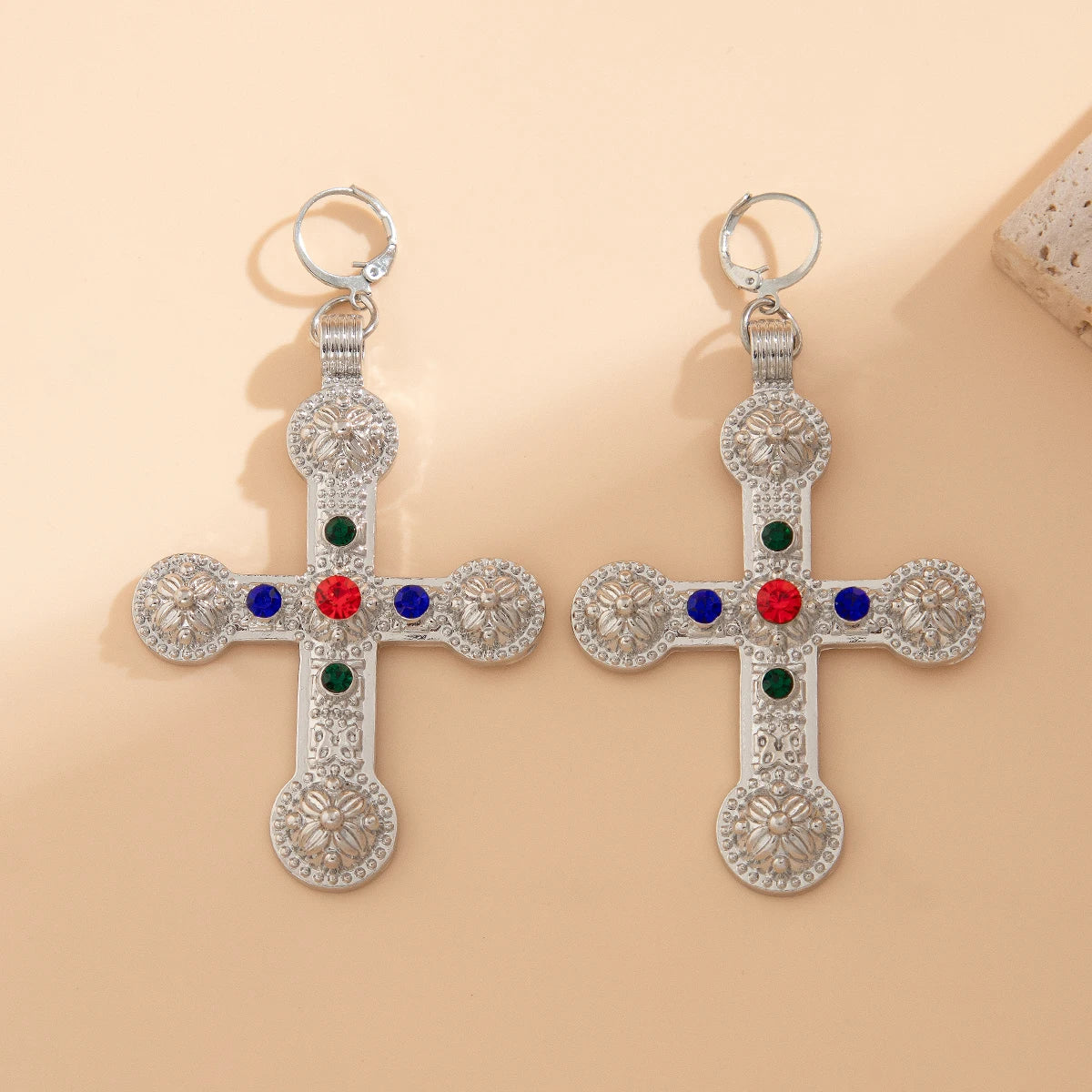 Luxury Pearl Cross Pendant Choker Necklace