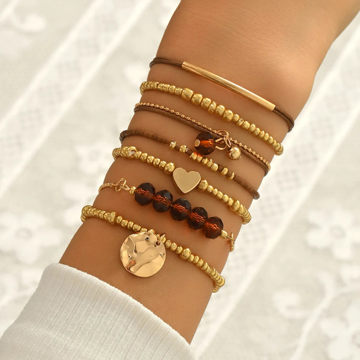 7PCS Boho Heart Beaded Bracelet Set for Women | Gold Tone Layered Stretch Bracelets with Heart Charm | Stackable Bohemian Jewelry Gift for Her