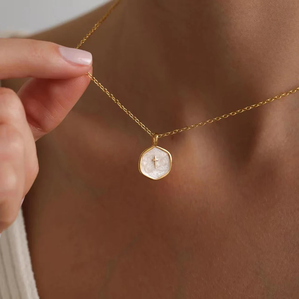 Exquisite small cross pendant necklace, daily minimalist cross pendant necklace, minimalist religious jewelry
