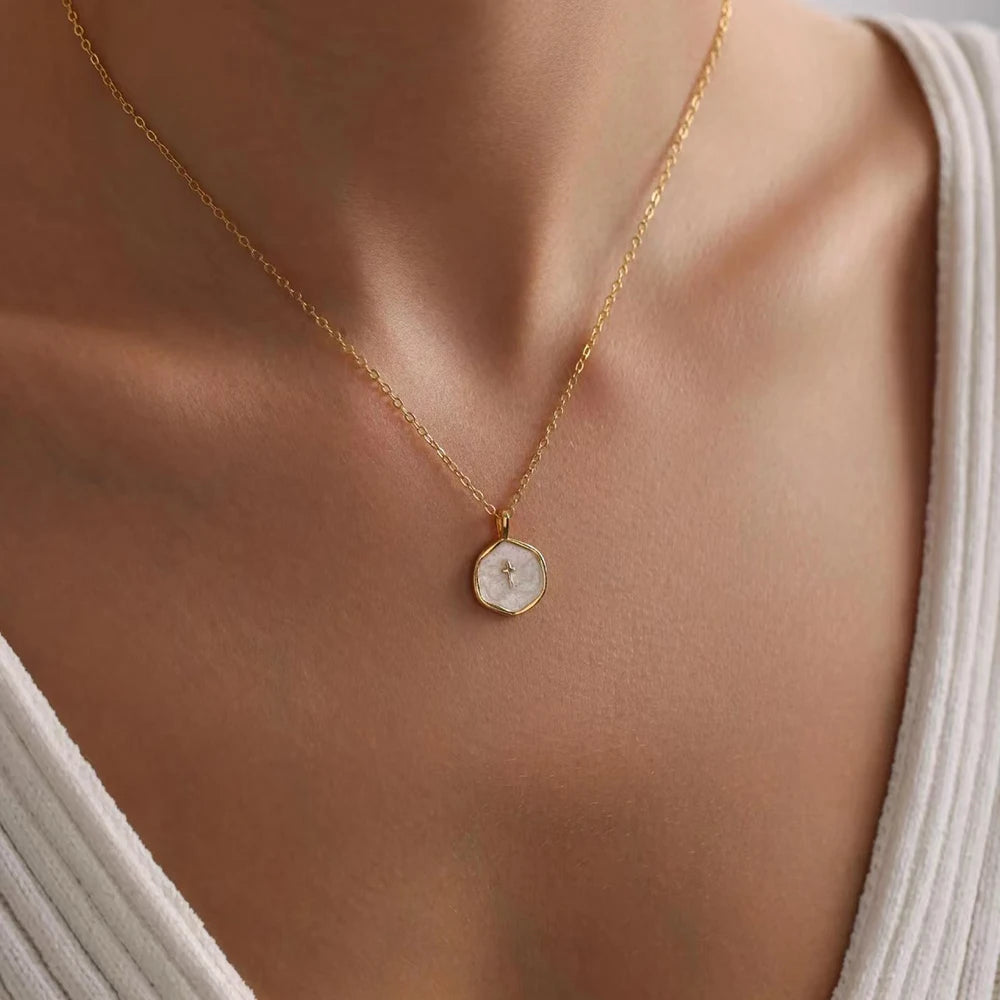 Exquisite small cross pendant necklace, daily minimalist cross pendant necklace, minimalist religious jewelry